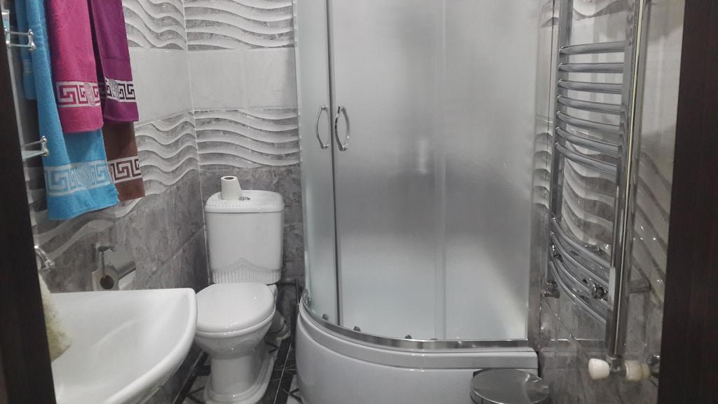 Edemi Hotel Κουτάισι Εξωτερικό φωτογραφία