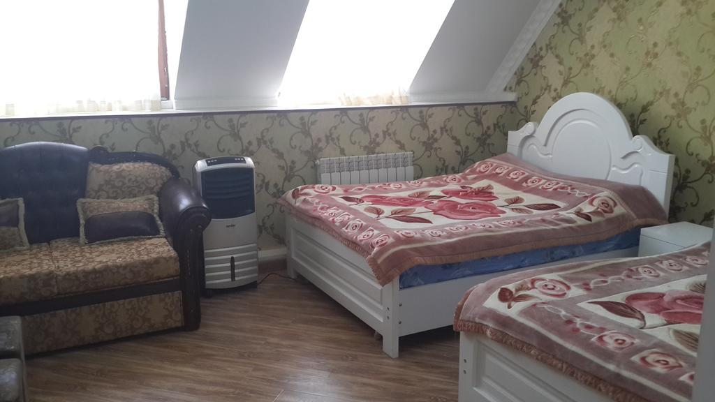 Edemi Hotel Κουτάισι Δωμάτιο φωτογραφία