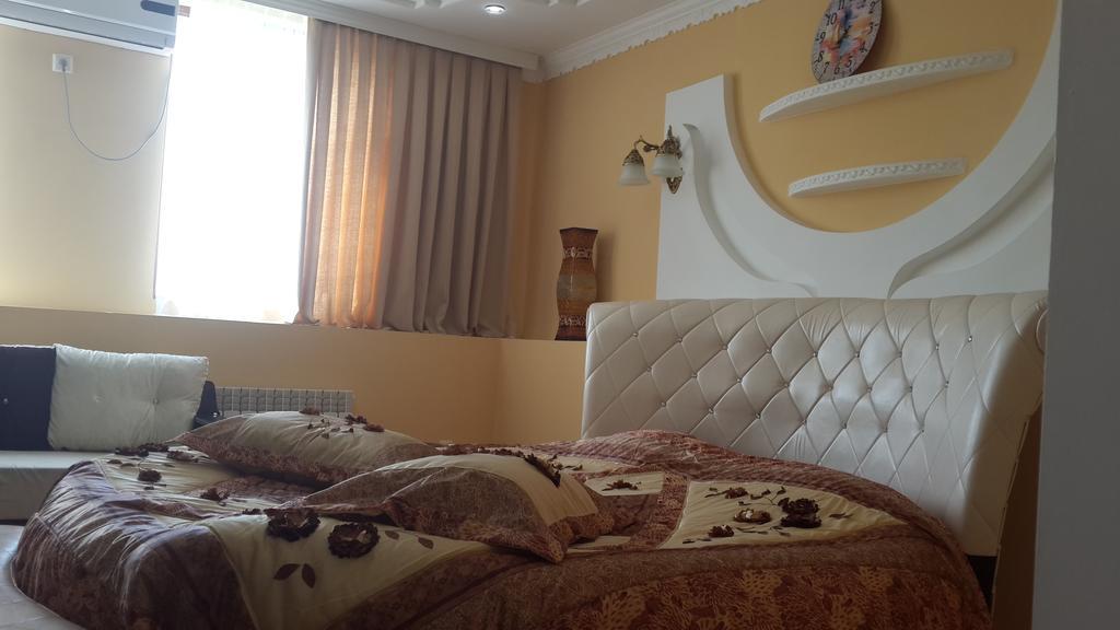 Edemi Hotel Κουτάισι Εξωτερικό φωτογραφία